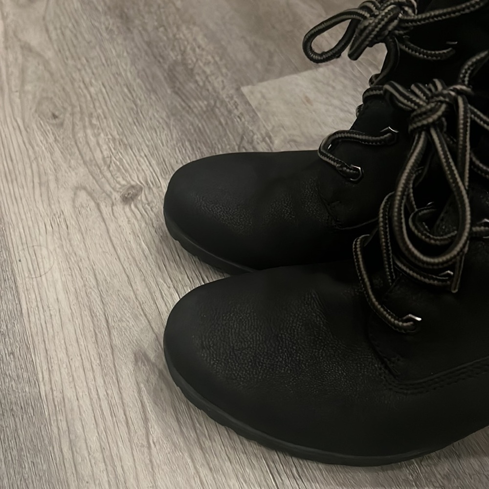 Cute n’ comfy wedge booties by Sophie 17 - Picture 9 of 9